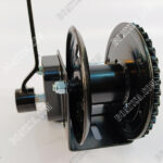 MANUAL WINCH WITH BRAKE 1600LBS-4